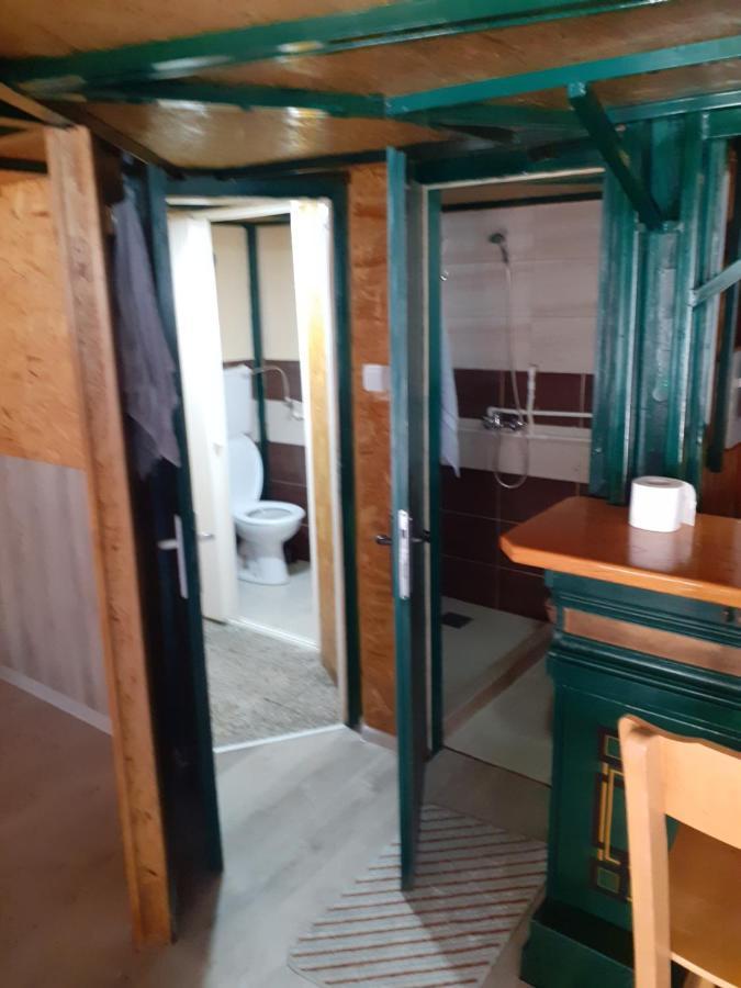 Porodicni apartman,Viktor cafee Šabac Buitenkant foto